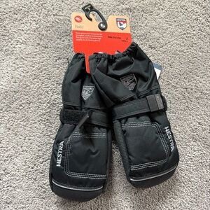 Hestra Baby Zip Long Mittens in Black